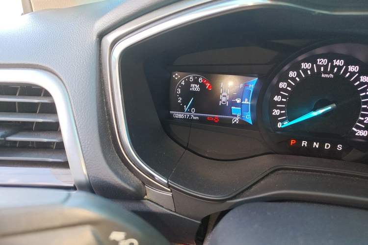 Used Ford Mondeo 2020 EcoBoost 200 Luxury Model Odometer Close Up
