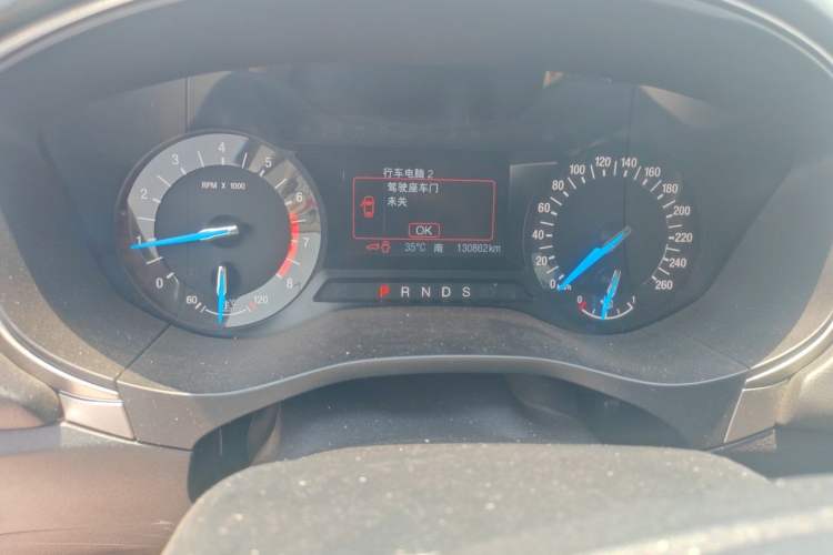 Used Ford Mondeo 2020 EcoBoost 180 Stylish Model Odometer Close Up