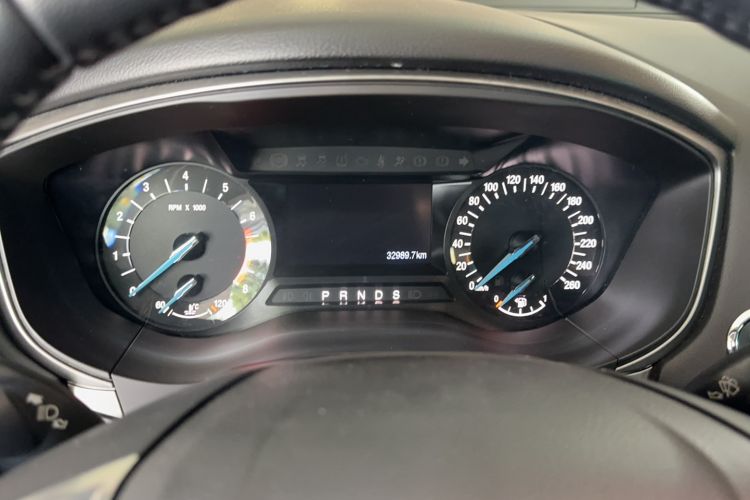 Used Ford Mondeo 2020 EcoBoost 180 Stylish Model Odometer Close Up
