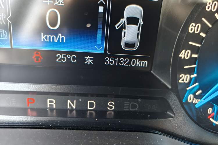 Used Ford Mondeo 2020 EcoBoost 180 Stylish Model Odometer Close Up