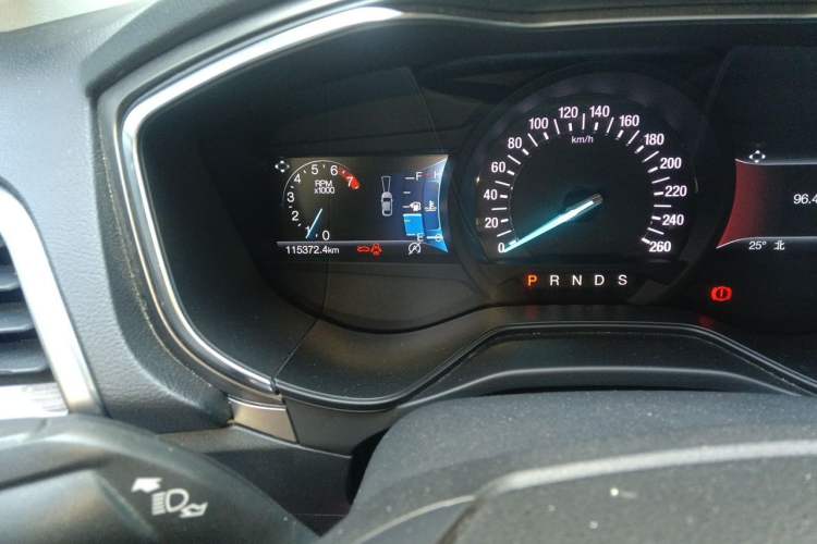 Used Ford Mondeo 2020 EcoBoost 200 Luxury Model Odometer Close Up