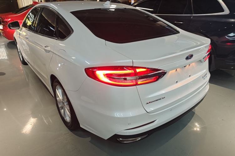 Used Ford Mondeo 2020 EcoBoost 200 Stylish Model Rear Left 45 Deg