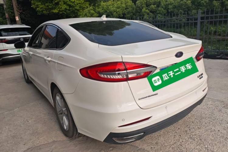 Used Ford Mondeo 2020 EcoBoost 180 Stylish Model Rear Left 45 Deg