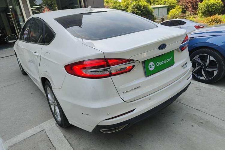 Used Ford Mondeo 2020 EcoBoost 200 Stylish Model Rear Left 45 Deg