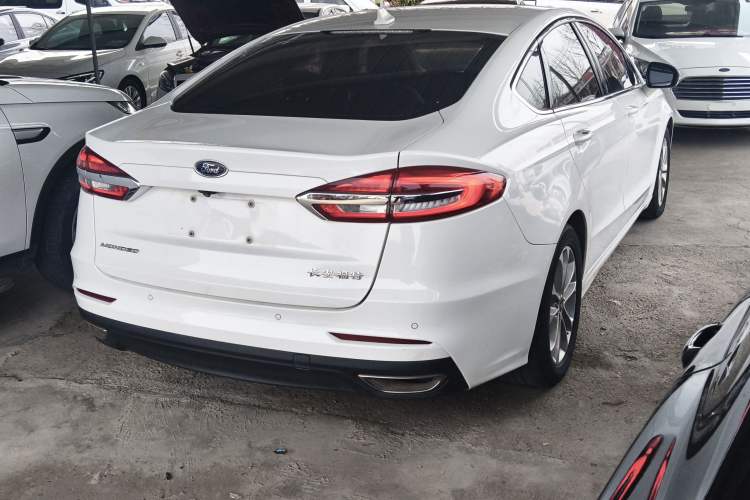 Used Ford Mondeo 2020 EcoBoost 180 Stylish Model Rear Right 45 Deg