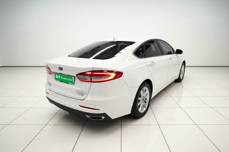 Used Ford Mondeo 2020 EcoBoost 200 Stylish Model Rear Right 45 Deg