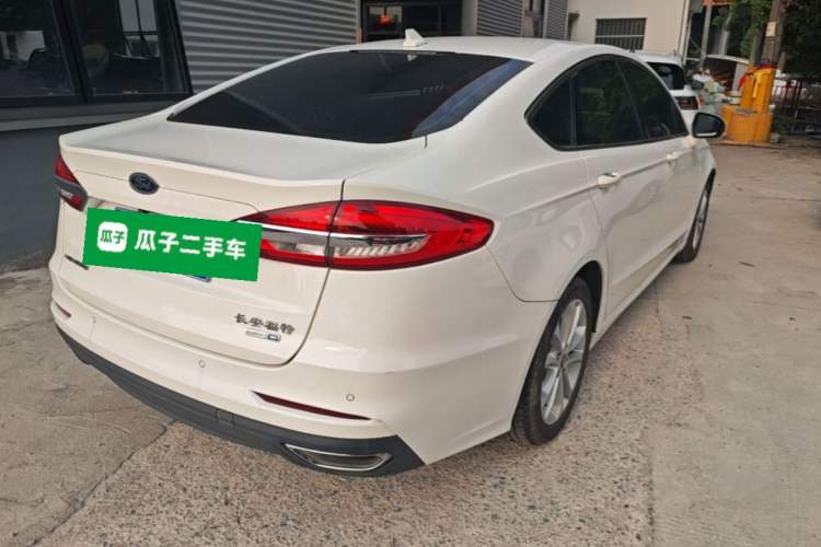 Used Ford Mondeo 2020 EcoBoost 180 Stylish Model Rear Right 45 Deg