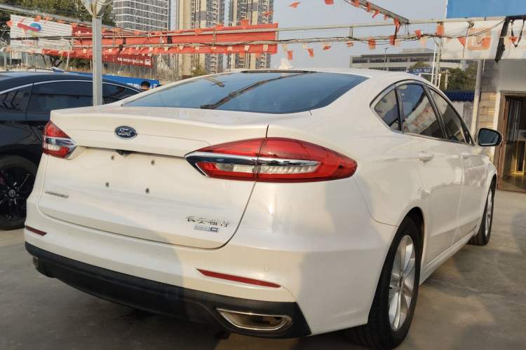 Used Ford Mondeo 2020 EcoBoost 180 Stylish Model Rear Right 45 Deg