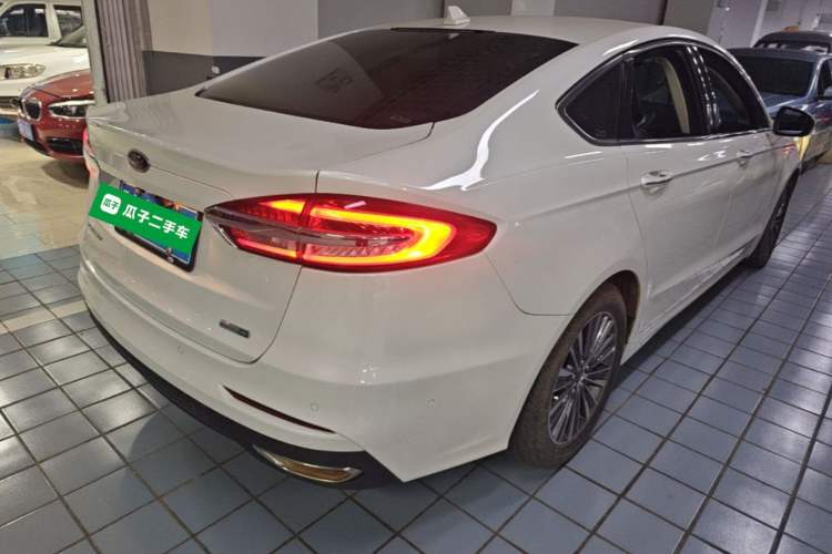 Used Ford Mondeo 2020 EcoBoost 200 Luxury Model Rear Right 45 Deg