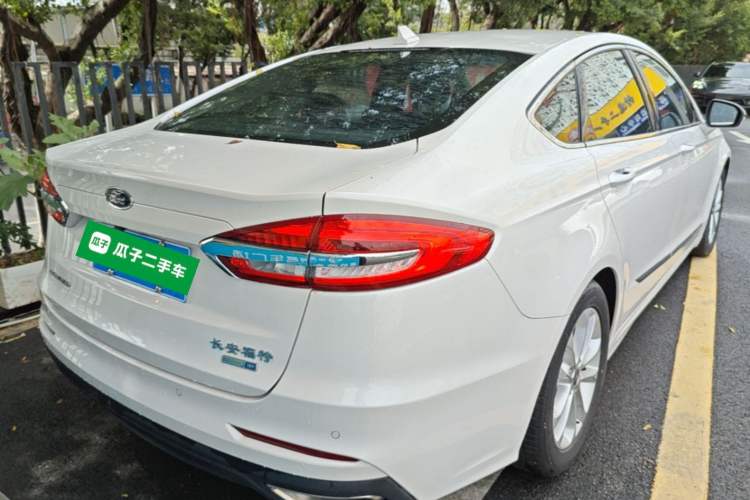 Used Ford Mondeo 2020 EcoBoost 180 Stylish Model Rear Right 45 Deg