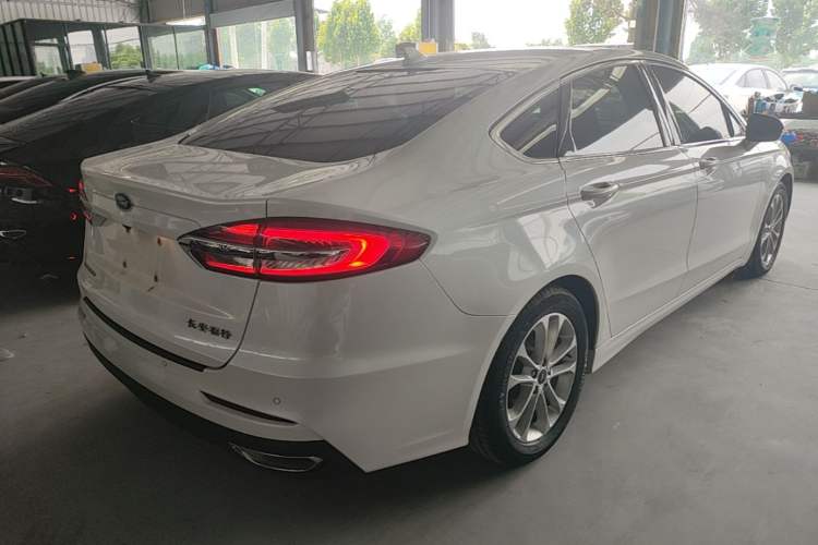 Used Ford Mondeo 2020 EcoBoost 180 Stylish Model Rear Right 45 Deg