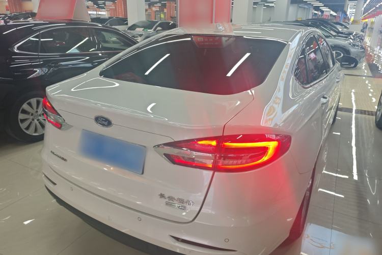 Used Ford Mondeo 2020 EcoBoost 200 Stylish Model Rear Right 45 Deg