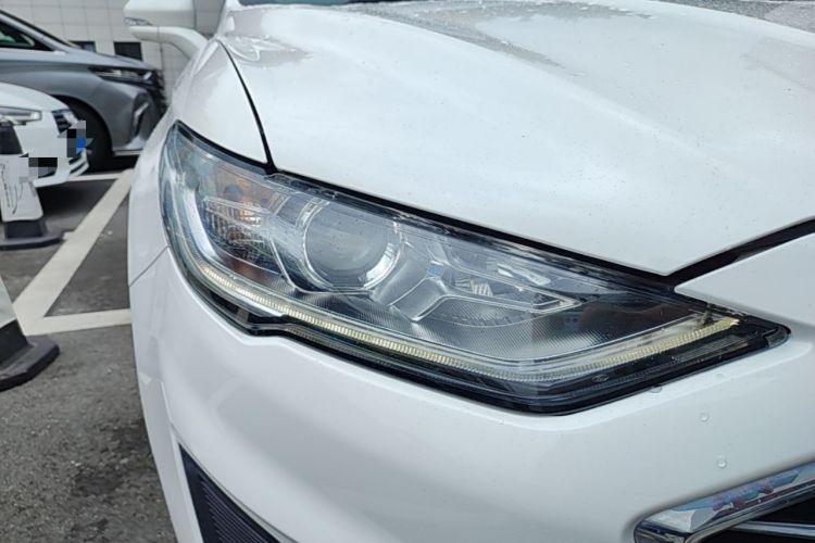 Used Ford Mondeo 2020 EcoBoost 180 Stylish Model Right Front Headlight
