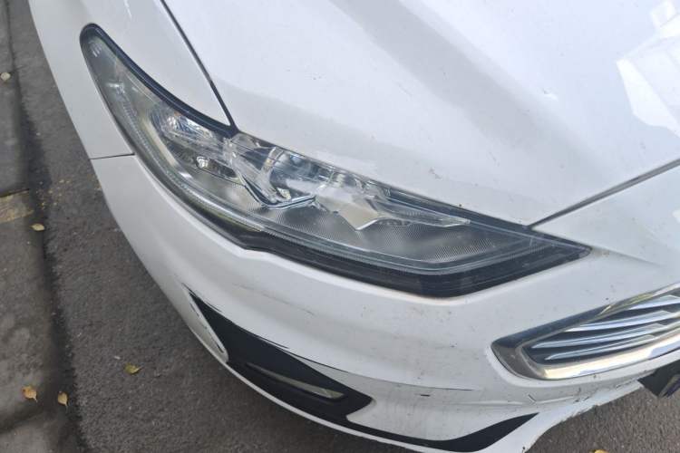 Used Ford Mondeo 2020 EcoBoost 180 Stylish Model Right Front Headlight