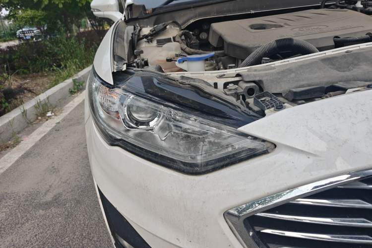 Used Ford Mondeo 2020 EcoBoost 180 Stylish Model Right Front Headlight