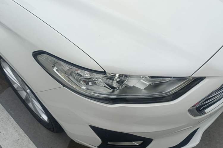 Used Ford Mondeo 2020 EcoBoost 180 Stylish Model Right Front Headlight