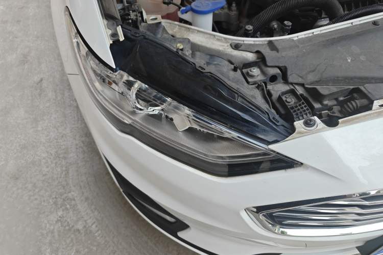 Used Ford Mondeo 2020 EcoBoost 180 Stylish Model Right Front Headlight