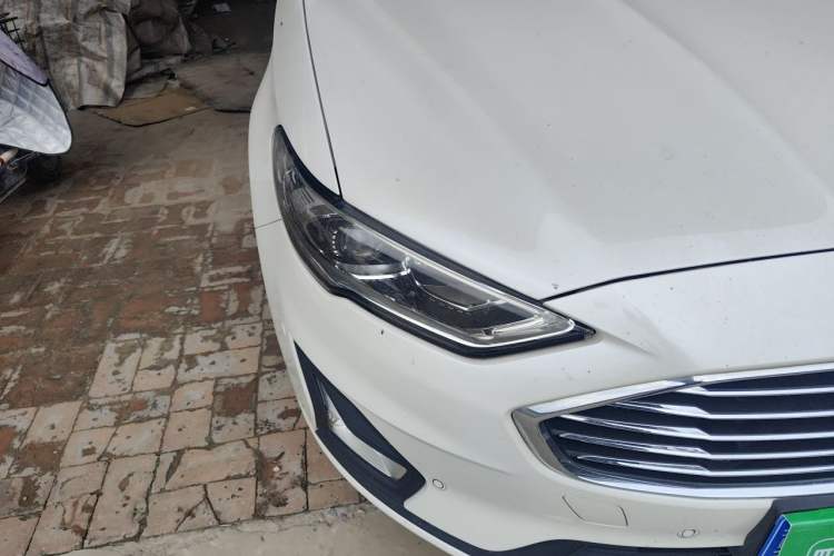 Used Ford Mondeo 2020 EcoBoost 200 Luxury Model Right Front Headlight