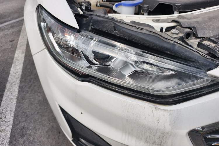 Used Ford Mondeo 2020 EcoBoost 200 Stylish Model Right Front Headlight
