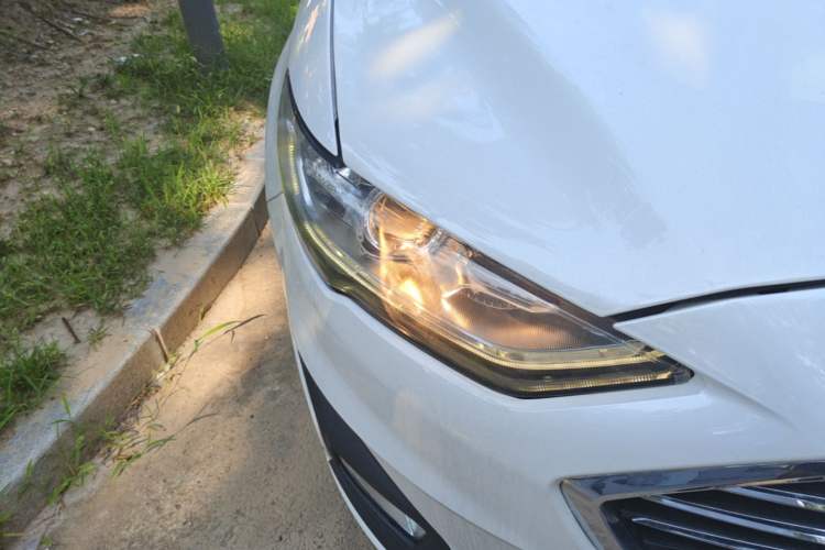 Used Ford Mondeo 2020 EcoBoost 180 Stylish Model Right Front Headlight