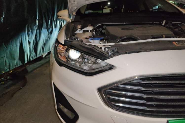 Used Ford Mondeo 2020 EcoBoost 180 Stylish Model Right Front Headlight