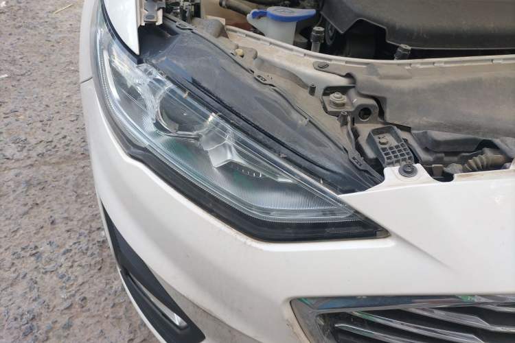 Used Ford Mondeo 2020 EcoBoost 200 Stylish Model Right Front Headlight