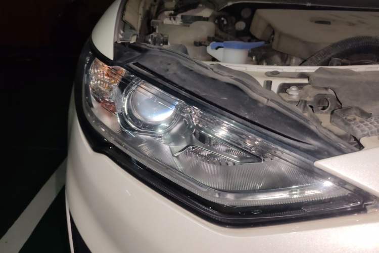 Used Ford Mondeo 2020 EcoBoost 180 Stylish Model Right Front Headlight