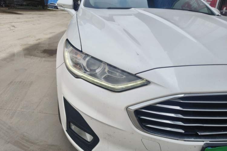 Used Ford Mondeo 2020 EcoBoost 180 Stylish Model Right Front Headlight