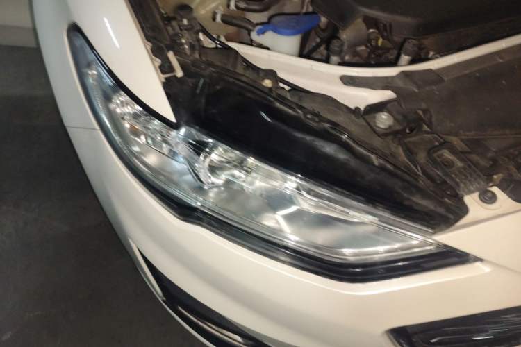 Used Ford Mondeo 2020 EcoBoost 200 Stylish Model Right Front Headlight