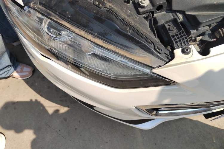 Used Ford Mondeo 2020 EcoBoost 200 Stylish Model Right Front Headlight