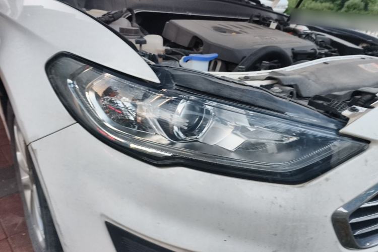 Used Ford Mondeo 2020 EcoBoost 180 Stylish Model Right Front Headlight