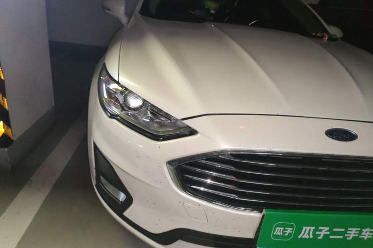Used Ford Mondeo 2020 EcoBoost 180 Stylish Model Right Front Headlight