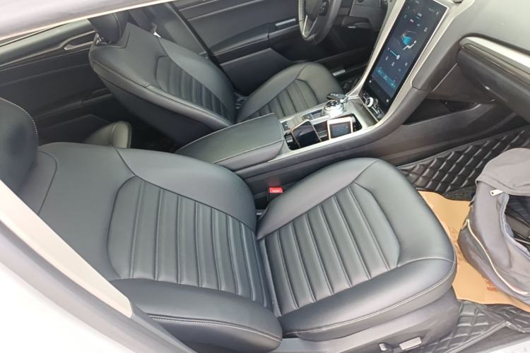 Used Ford Mondeo 2020 EcoBoost 180 Stylish Model Right Front Seat