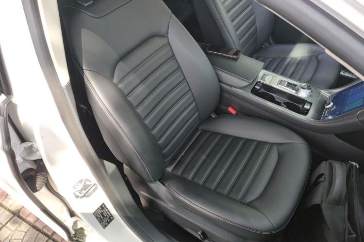Used Ford Mondeo 2020 EcoBoost 180 Stylish Model Right Front Seat