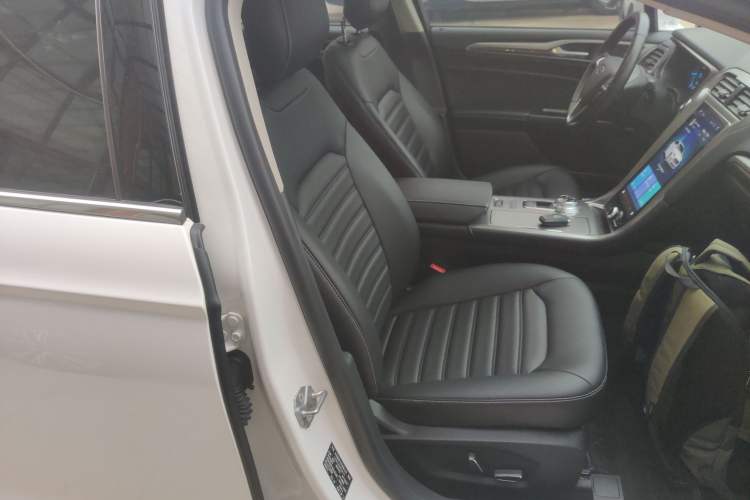 Used Ford Mondeo 2020 EcoBoost 200 Stylish Model Right Front Seat