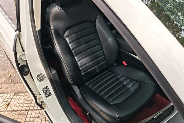 Used Ford Mondeo 2020 EcoBoost 180 Stylish Model Right Front Seat