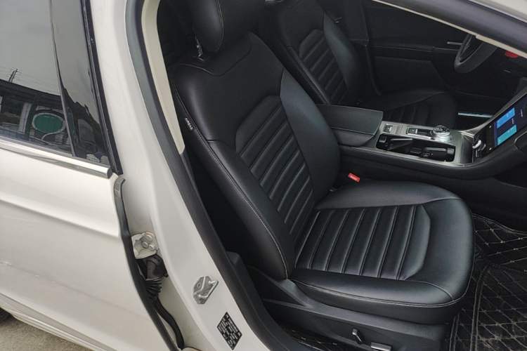 Used Ford Mondeo 2020 EcoBoost 200 Stylish Model Right Front Seat