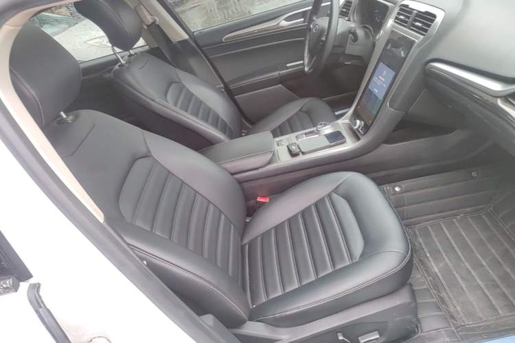 Used Ford Mondeo 2020 EcoBoost 200 Stylish Model Right Front Seat
