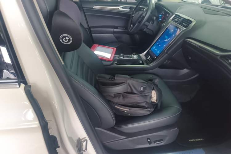 Used Ford Mondeo 2020 EcoBoost 200 Stylish Model Right Front Seat