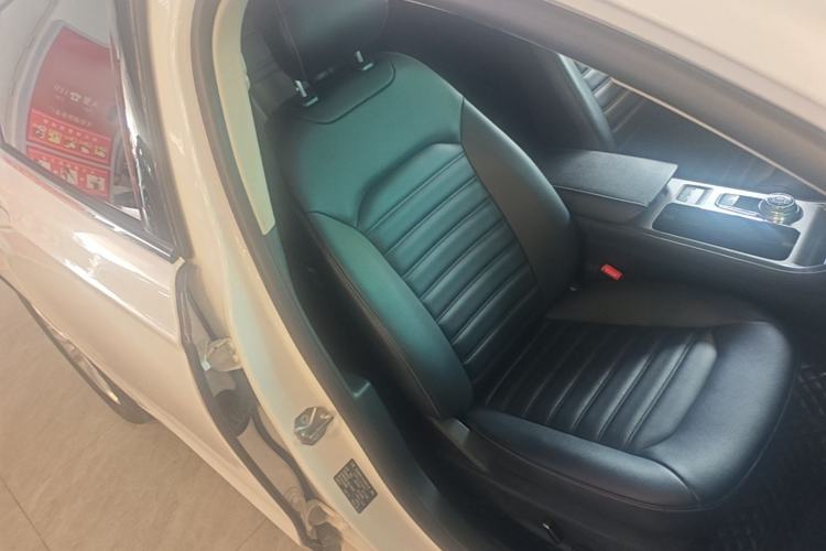 Used Ford Mondeo 2020 EcoBoost 180 Stylish Model Right Front Seat