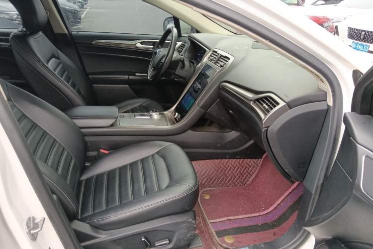 Used Ford Mondeo 2020 EcoBoost 180 Stylish Model Right Front Seat