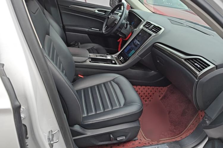 Used Ford Mondeo 2020 EcoBoost 180 Stylish Model Right Front Seat