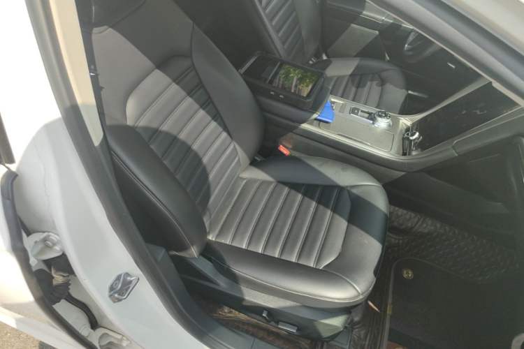 Used Ford Mondeo 2020 EcoBoost 180 Stylish Model Right Front Seat