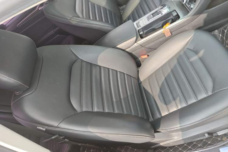 Used Ford Mondeo 2020 EcoBoost 200 Stylish Model Right Front Seat