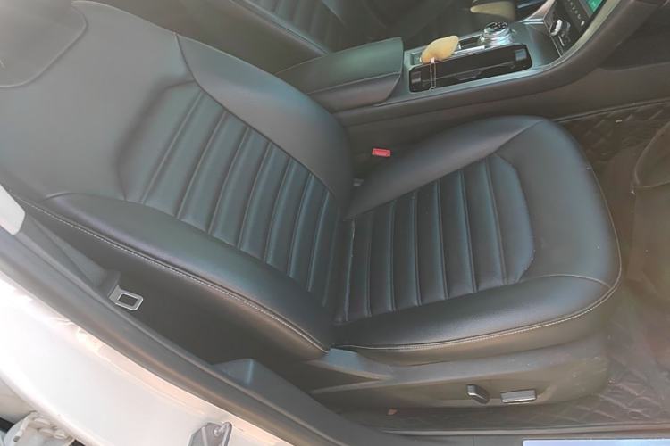 Used Ford Mondeo 2020 EcoBoost 180 Stylish Model Right Front Seat