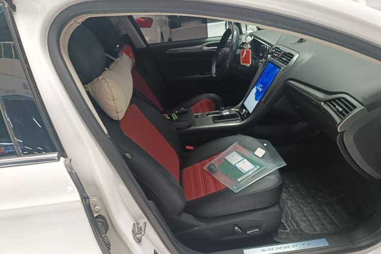 Used Ford Mondeo 2020 EcoBoost 200 Stylish Model Right Front Seat