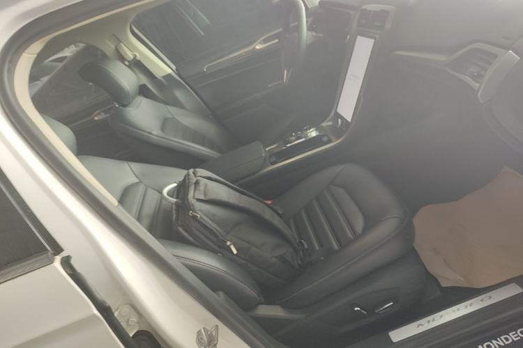 Used Ford Mondeo 2020 EcoBoost 180 Stylish Model Right Front Seat