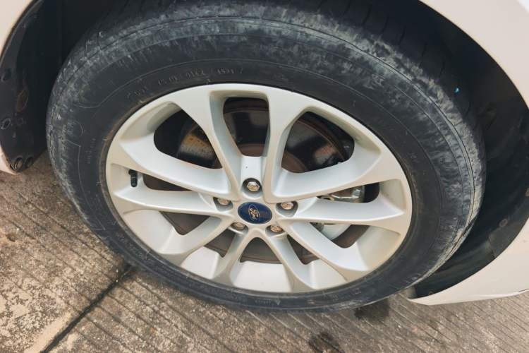 Used Ford Mondeo 2020 EcoBoost 180 Stylish Model Right Front Wheel Hub