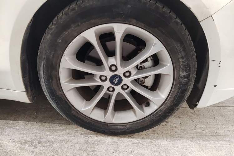 Used Ford Mondeo 2020 EcoBoost 180 Stylish Model Right Front Wheel Hub