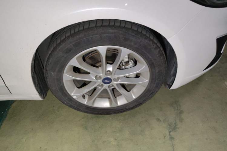 Used Ford Mondeo 2020 EcoBoost 200 Stylish Model Right Front Wheel Hub